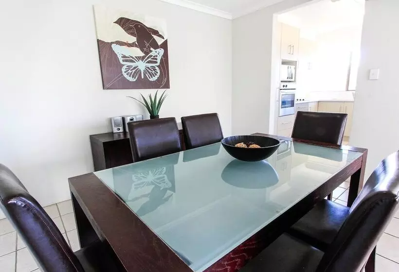 Seacrest Beachfront Holiday Apartments