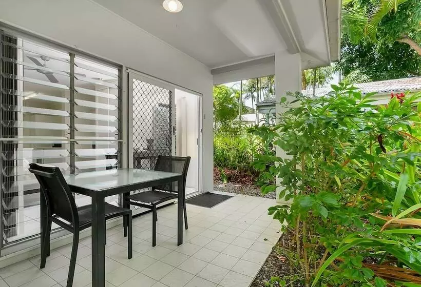 Seascape Holiday At The Queenslander