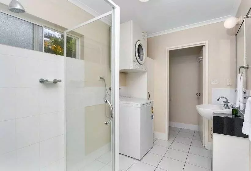 Seascape Holiday At The Queenslander