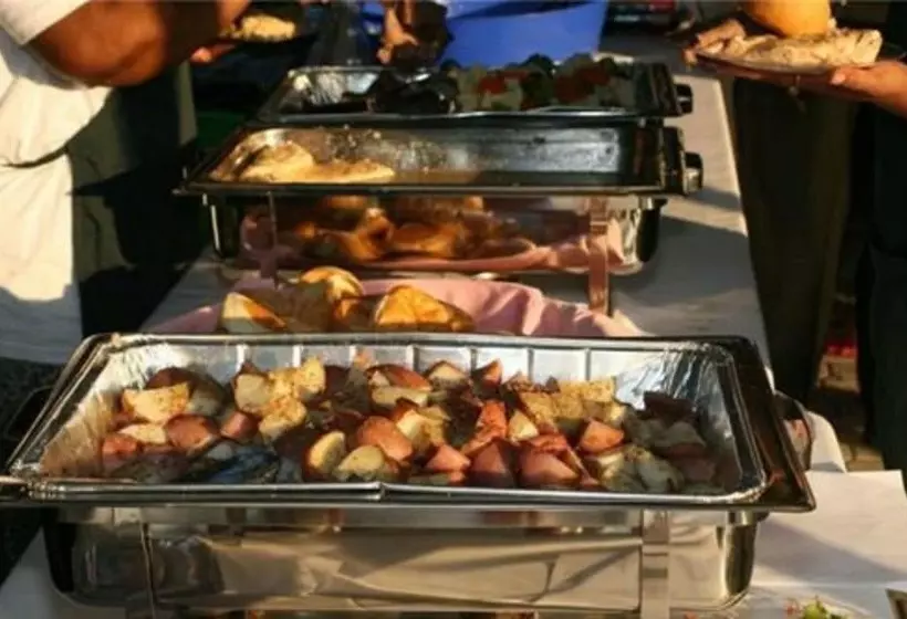 Six Acres Bed & Breakfast