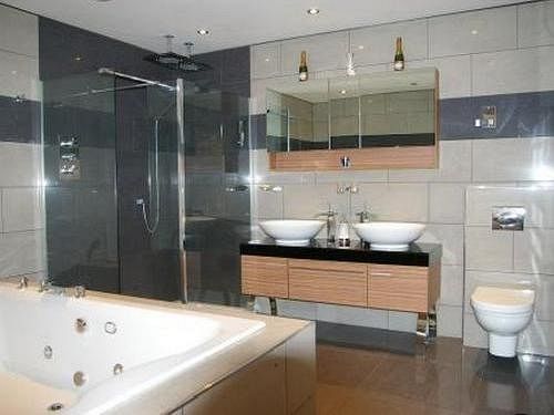 住宿加早餐  Whaddon Grove House