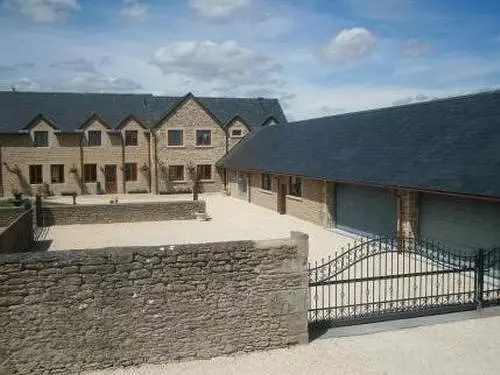 민박 Whaddon Grove House