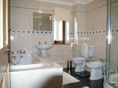 住宿加早餐  Whaddon Grove House