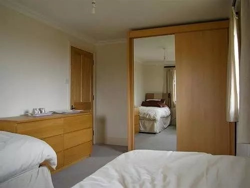 민박 Whaddon Grove House