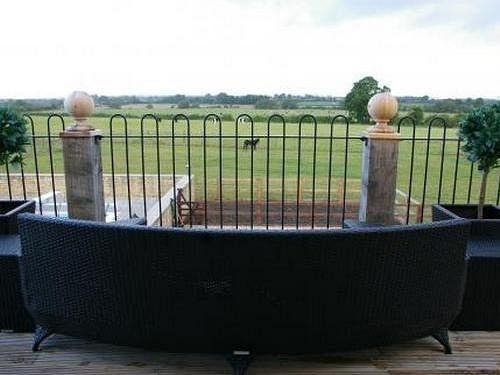 住宿加早餐  Whaddon Grove House