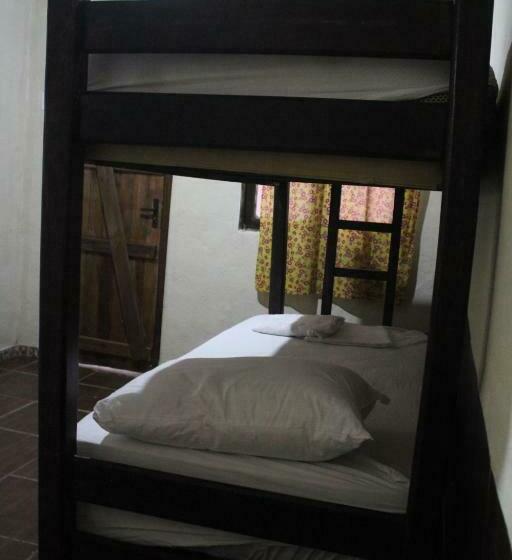 Rosário Temporada Hostel ,rua Ilma Cunha 241 Olinda  Pe