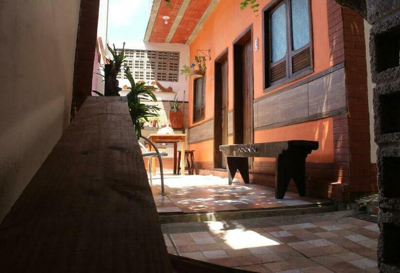 Rosário Temporada Hostel ,rua Ilma Cunha 241 Olinda  Pe