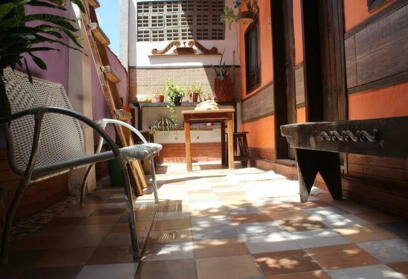 Rosário Temporada Hostel ,rua Ilma Cunha 241 Olinda  Pe