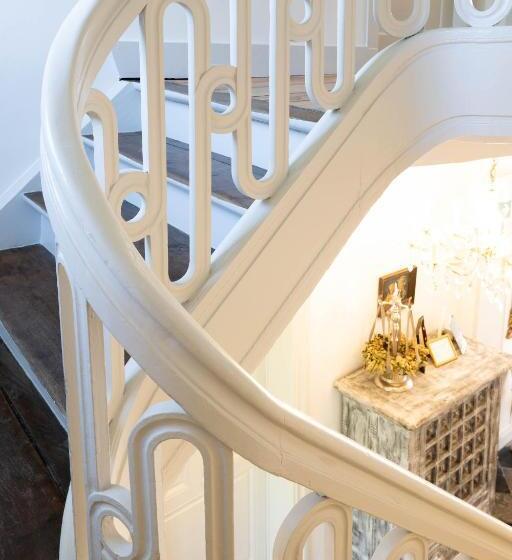 تختخواب و صبحانه Huis Van Loon