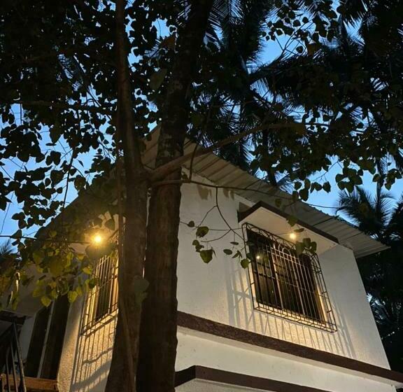 Bed and Breakfast Kawale S Palms & Retreat