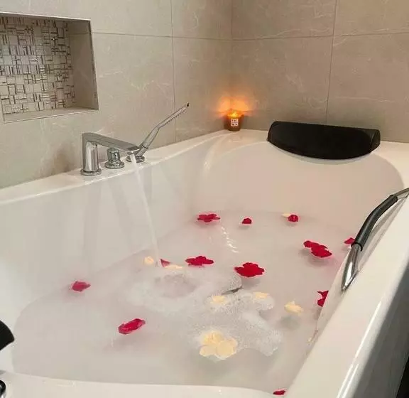 Aamiaismajoitus (B&B) Le Gite Des 3 Mousquetaires