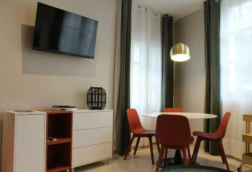 Aamiaismajoitus (B&B) Le Gite Des 3 Mousquetaires