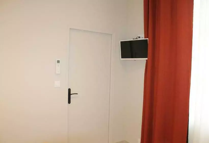 Aamiaismajoitus (B&B) Le Gite Des 3 Mousquetaires