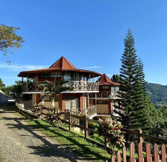 هتل Fabulous Village & Resort