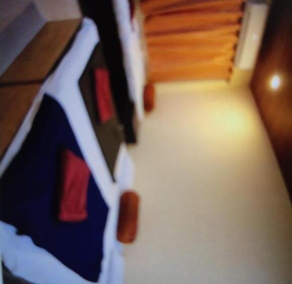 בית מלון כפרי Hilltone Panorama Bungalow Veg Non Veg Matheran