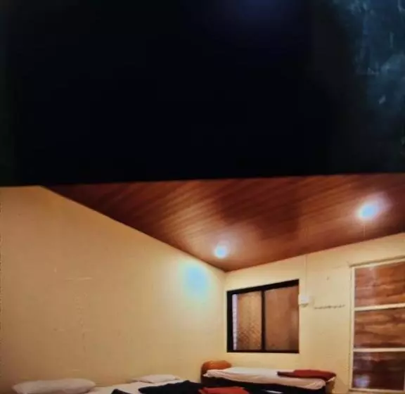Hotelli Hilltone Panorama Bungalow Veg Non Veg Matheran