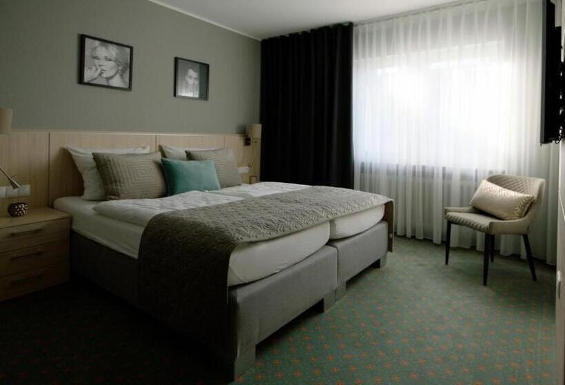 Отель Landgasthaus Lenniger