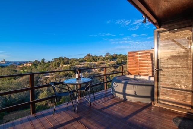 هتل Monte Das Fontainhas