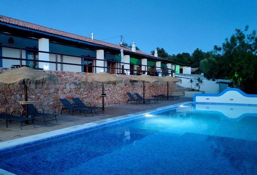 هتل Monte Das Fontainhas