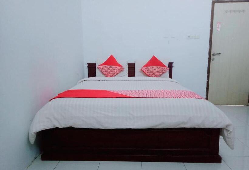 Hotel Oyo 92069 Rafa Kost