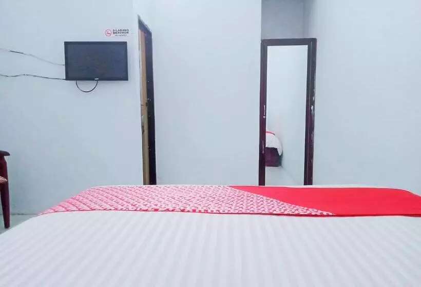 هتل Oyo 92069 Rafa Kost