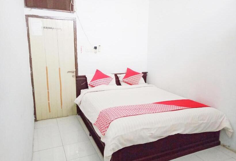 Hotel Oyo 92069 Rafa Kost
