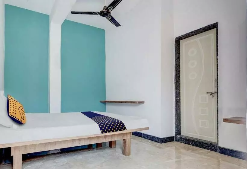 Hotelli Oyo Flagship 80634 Bhalkeshwar Lodging