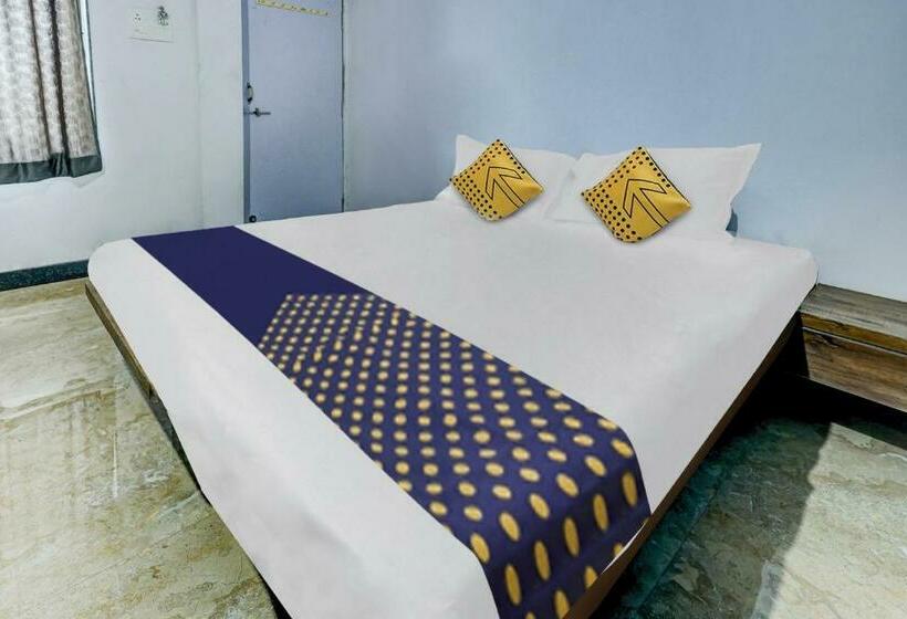 فندق Oyo Flagship 80634 Bhalkeshwar Lodging