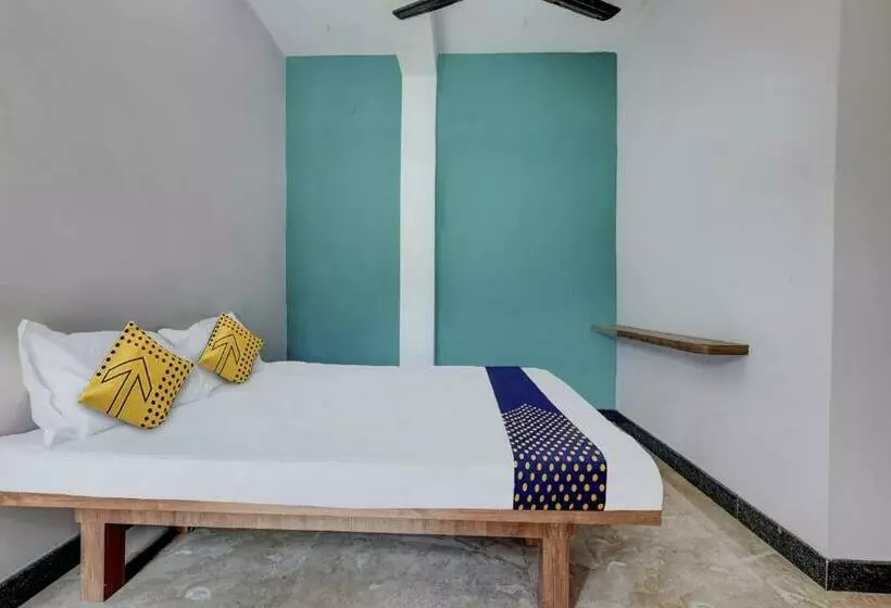 Hotelli Oyo Flagship 80634 Bhalkeshwar Lodging