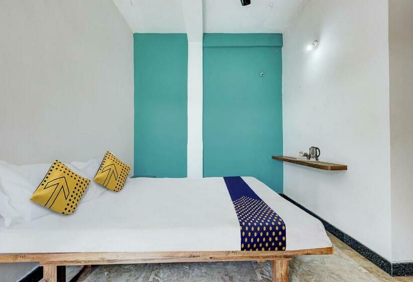 فندق Oyo Flagship 80634 Bhalkeshwar Lodging