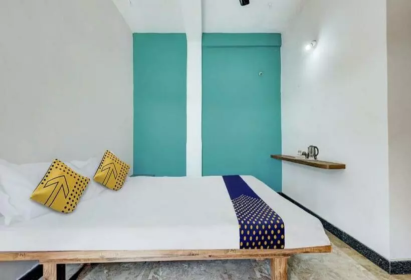 Hotelli Oyo Flagship 80634 Bhalkeshwar Lodging