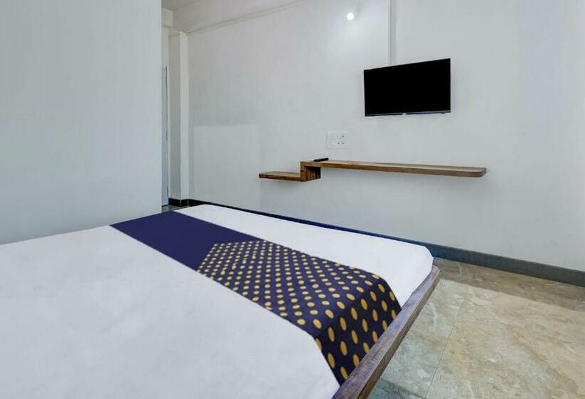 فندق Oyo Flagship 80634 Bhalkeshwar Lodging