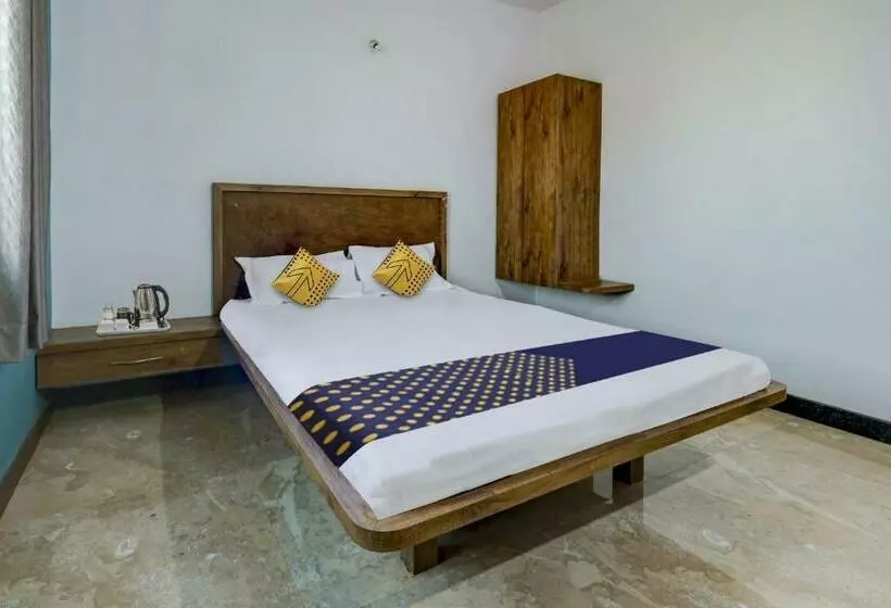 Hotelli Oyo Flagship 80634 Bhalkeshwar Lodging