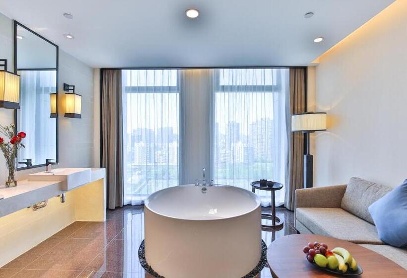 בית מלון כפרי Qianyue Ssaw Boutique