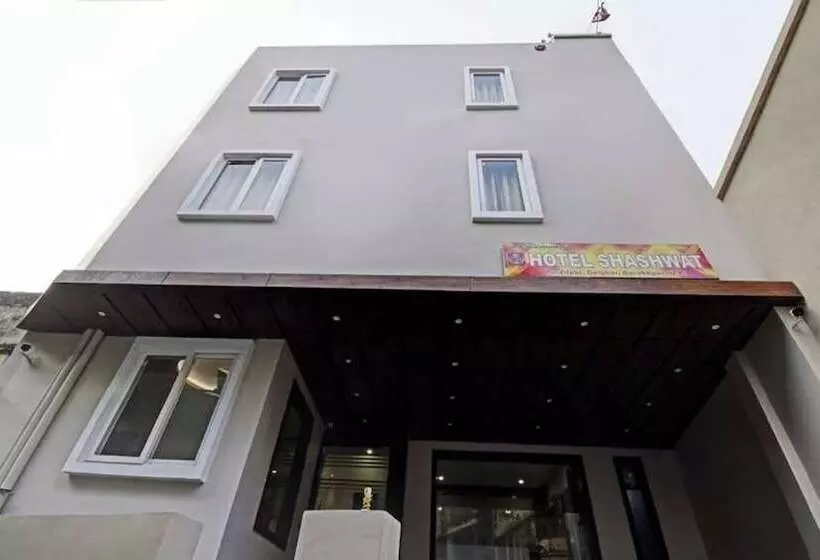 هتل Shashwat