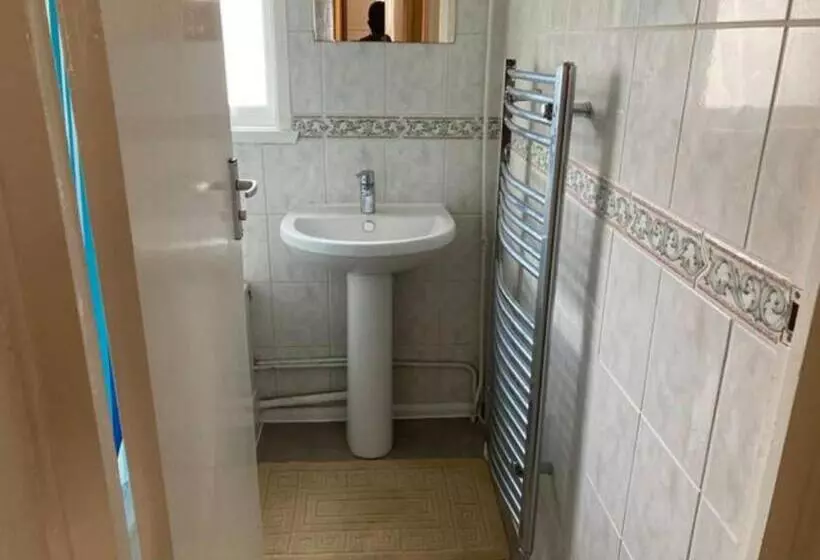 ペンション Eltar Hostle