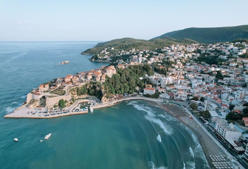 The New Hotel Mediteran Villa Edition