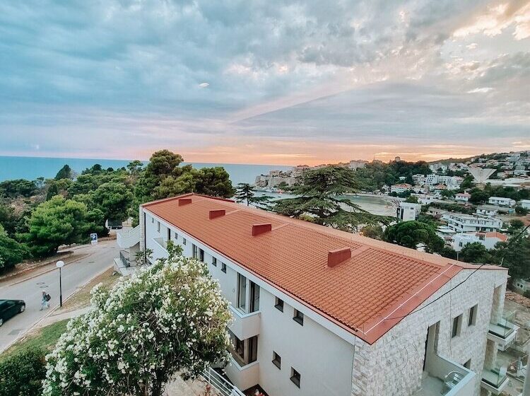 The New Hotel Mediteran Villa Edition