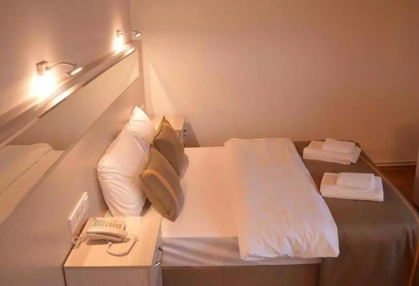 Yakamoz Otel