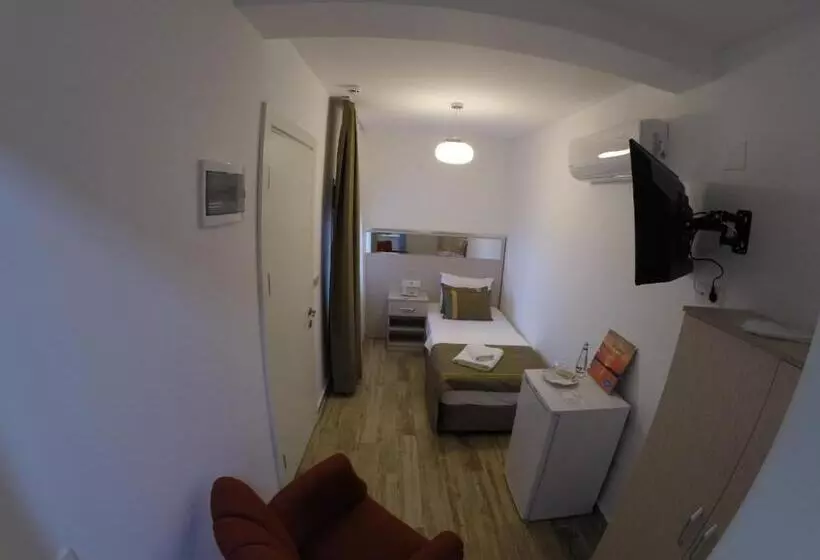 Yakamoz Otel