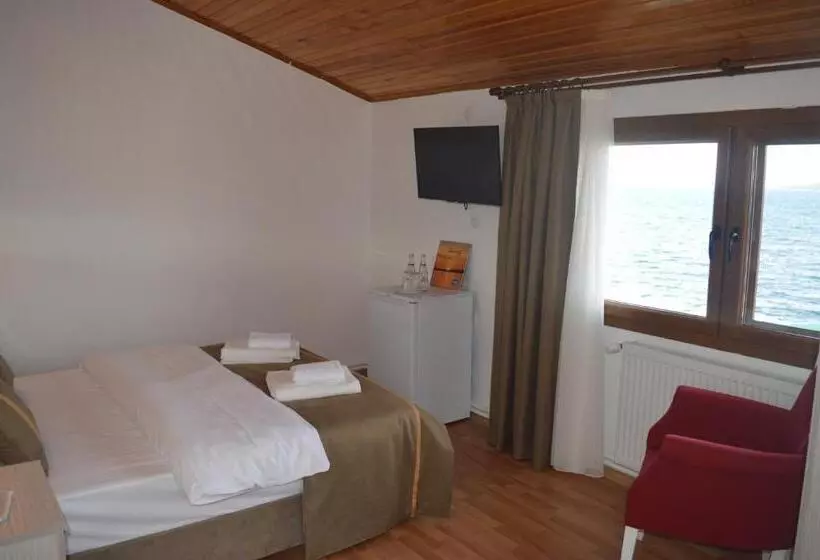 Yakamoz Otel