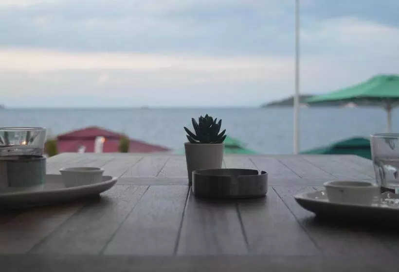 Yakamoz Otel