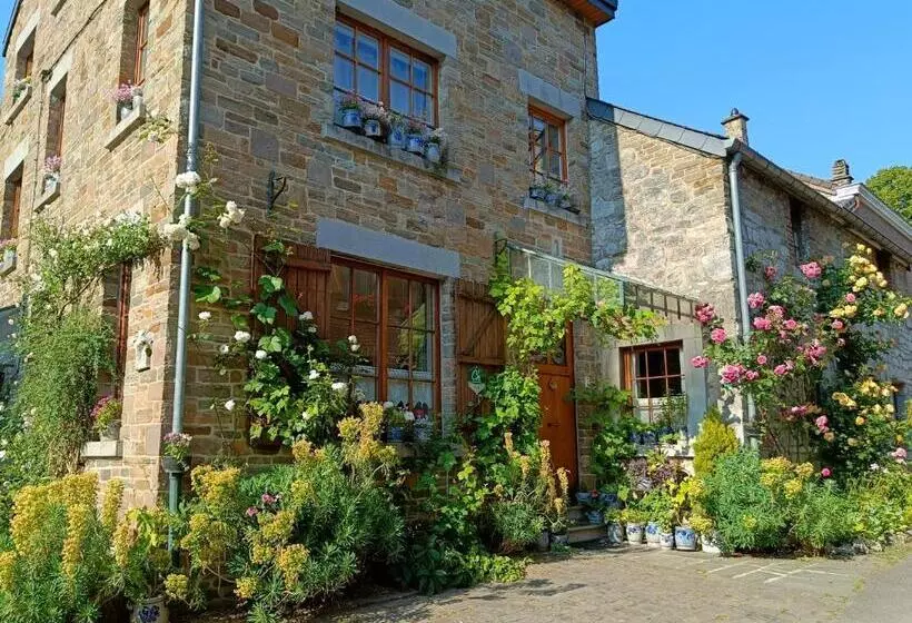 Aamiaismajoitus (B&B) Le Jardin Des Miroirs