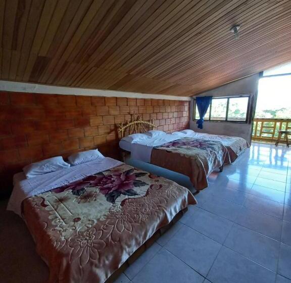 Eco Hotel Manu Viajeros