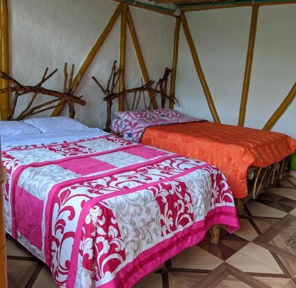 Eco Hotel Manu Viajeros