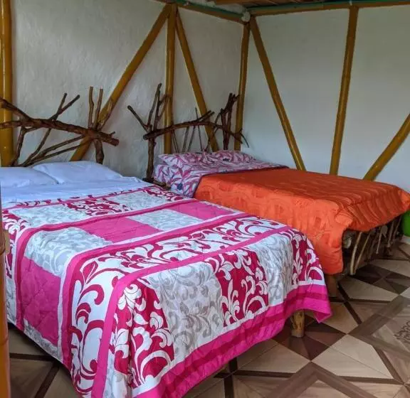 Eco Hotel Manu Viajeros
