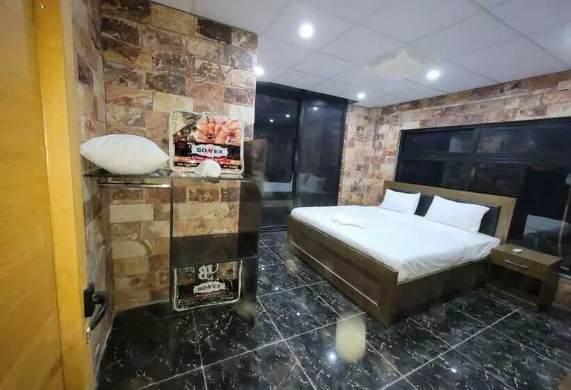 هتل Galaxy Hill Murree