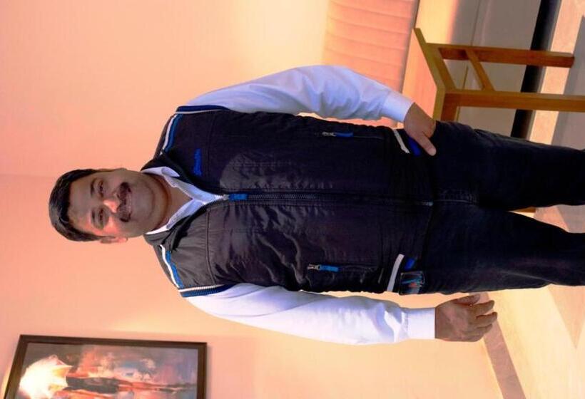 בית מלון כפרי Indraprastha Inn