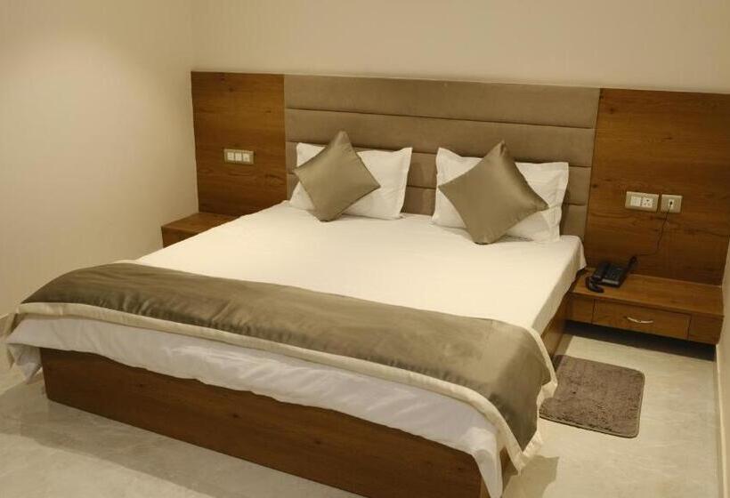 בית מלון כפרי Indraprastha Inn