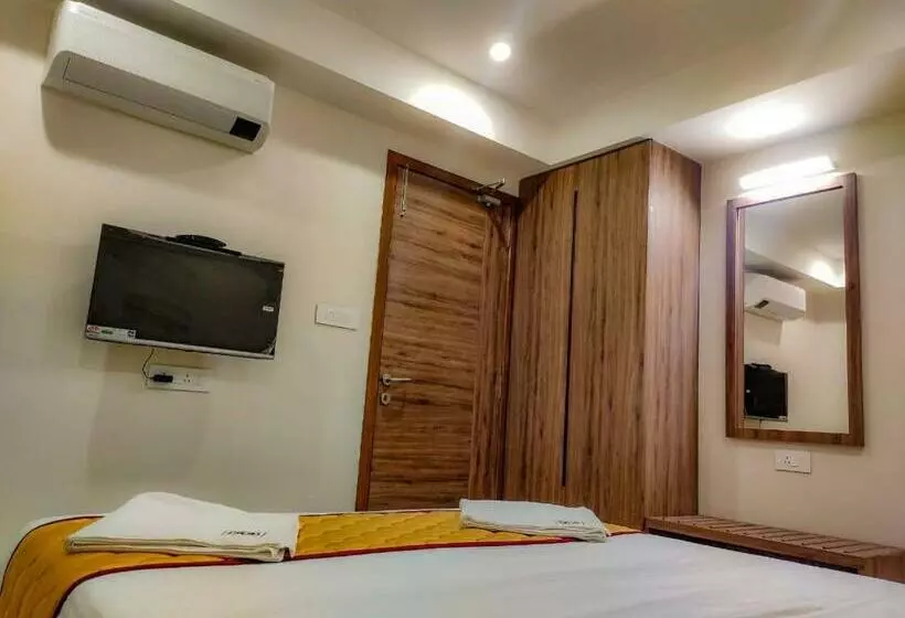 هتل Rr Mount Elite Suites